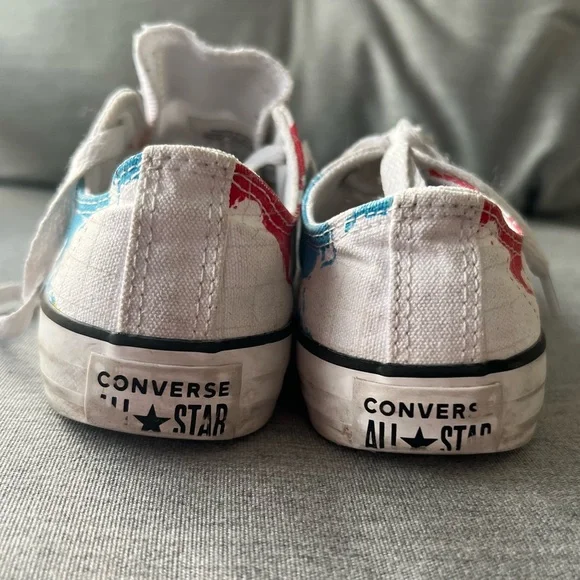Kids Chuck Taylors - Picture 6 of 8